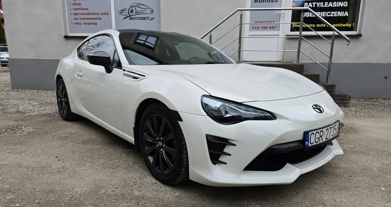 Toyota GT86 cena 75990 przebieg: 59960, rok produkcji 2017 z Ośno Lubuskie małe 211